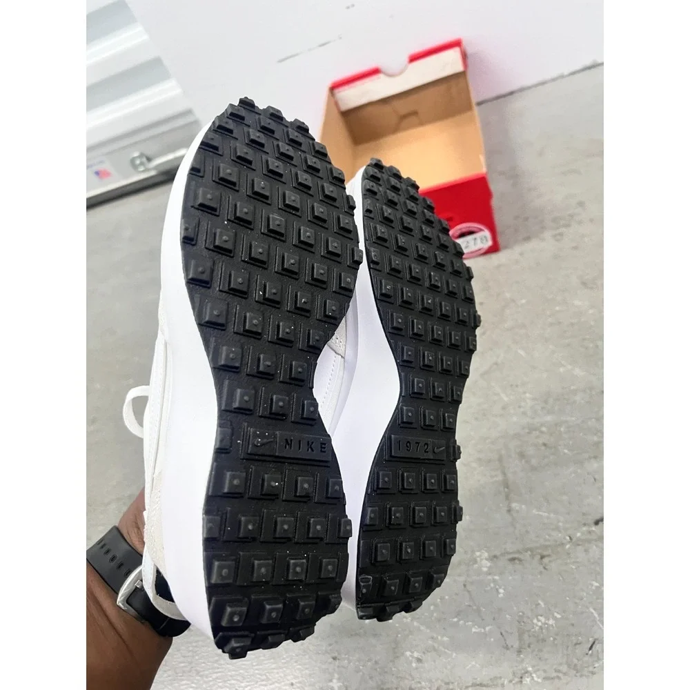 Nike Waffle Debut DH9523-100 Sneakers Womens 6 White Cream Low Top Running Shoes